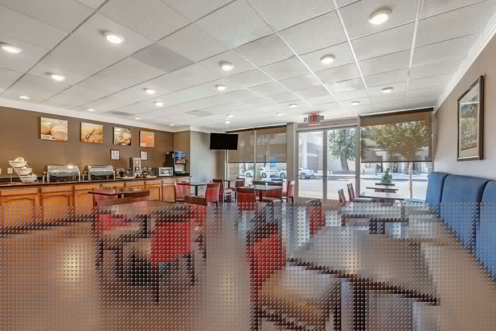 Comfort Suites Visalia - Convention Center 27/41