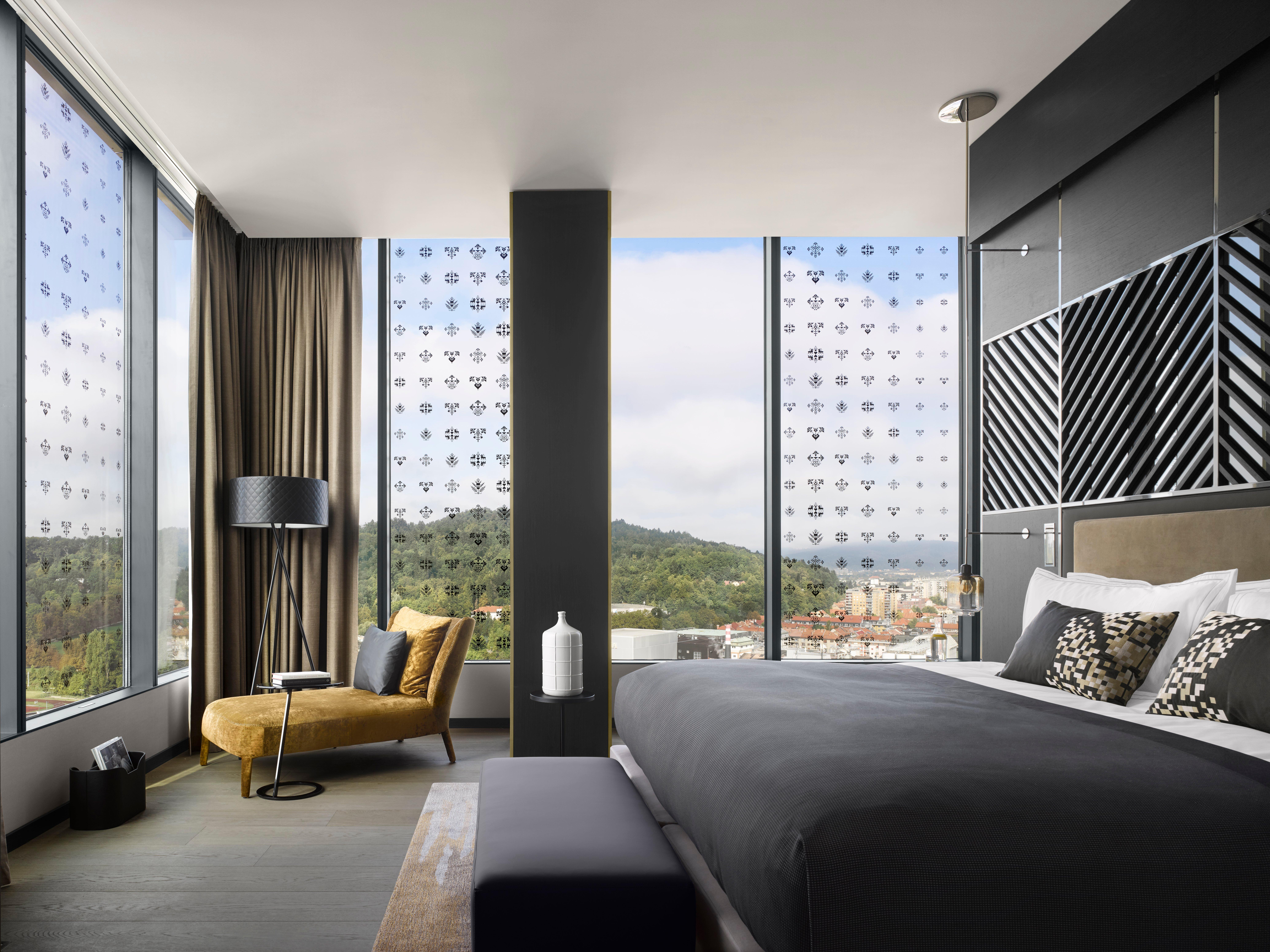 1 Bedroom, Suite, Castle View