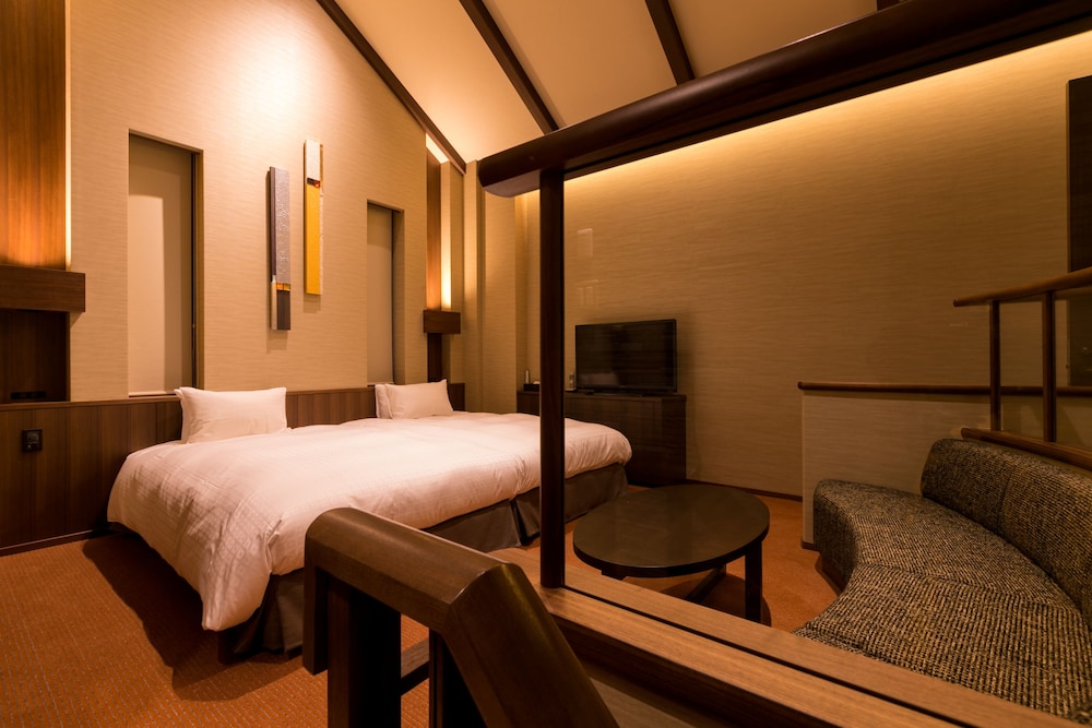 Maisonette, Suite, Villa, Double and Twin Beds, Riverside