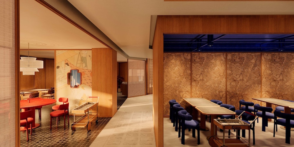 Sandalwood Hotel 40/48