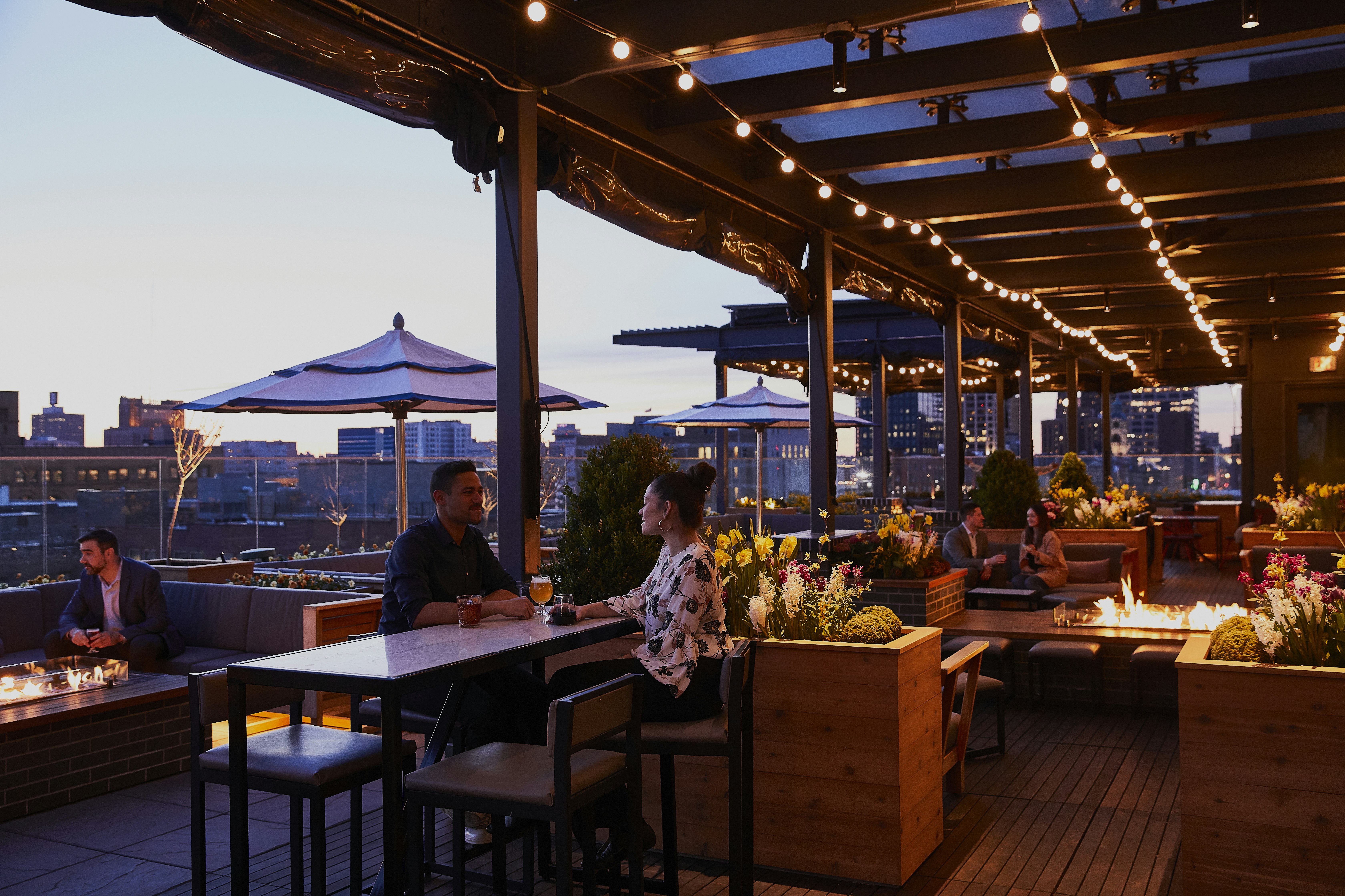 Kimpton Journeyman Hotel 50/80