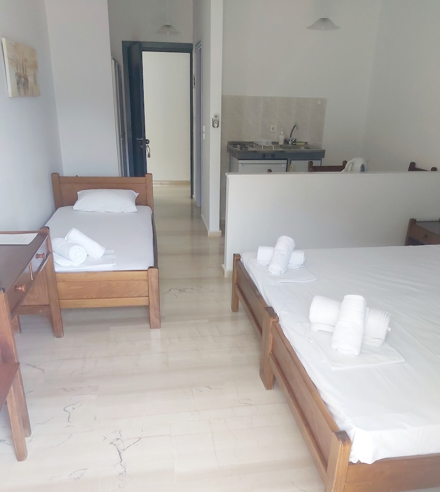 Filoxenia Hotel Apartments 18/41
