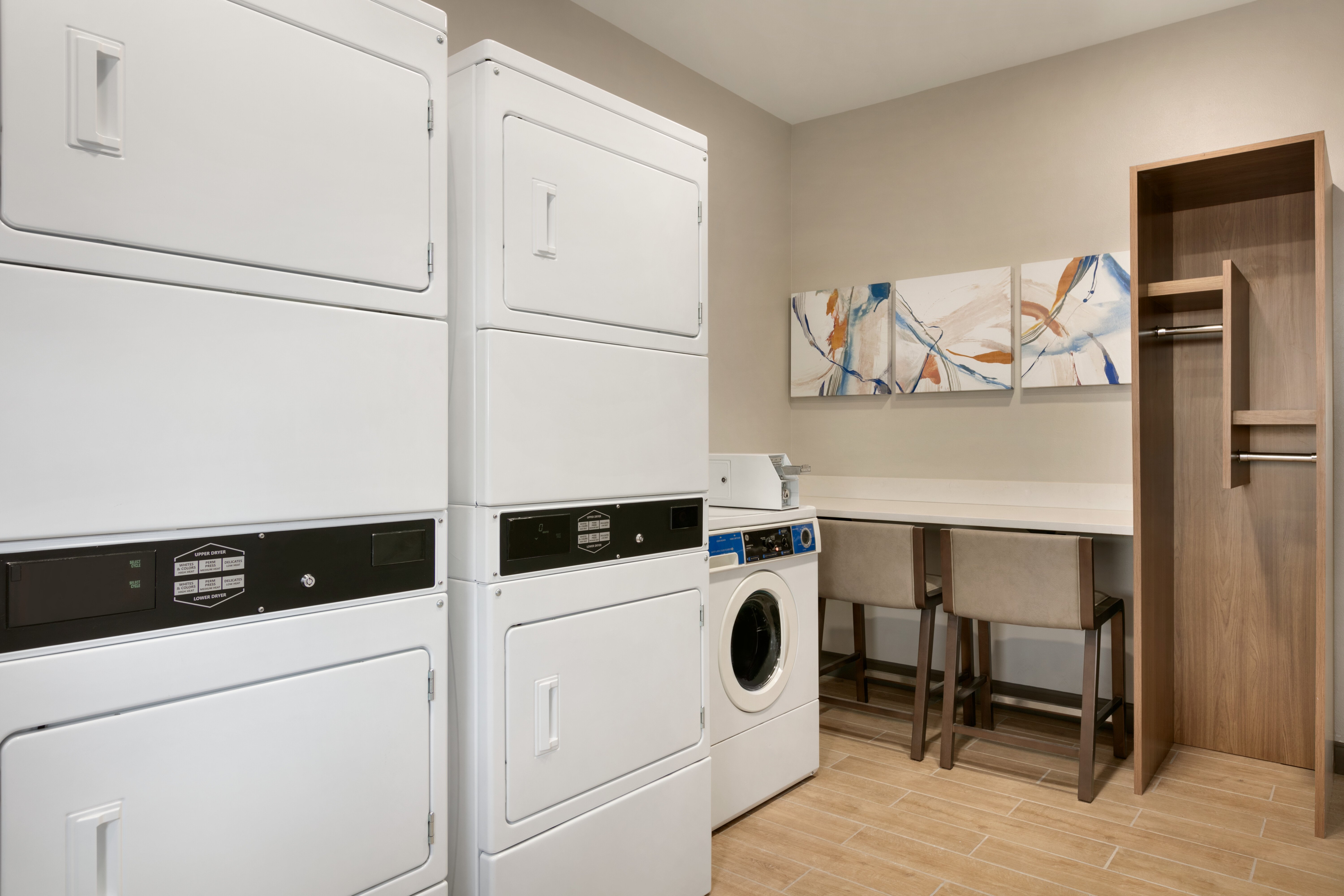 Candlewood Suites Fayetteville Fort Bragg 18/52