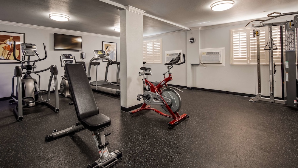 Lompoc Valley Inn and Suites 14/33