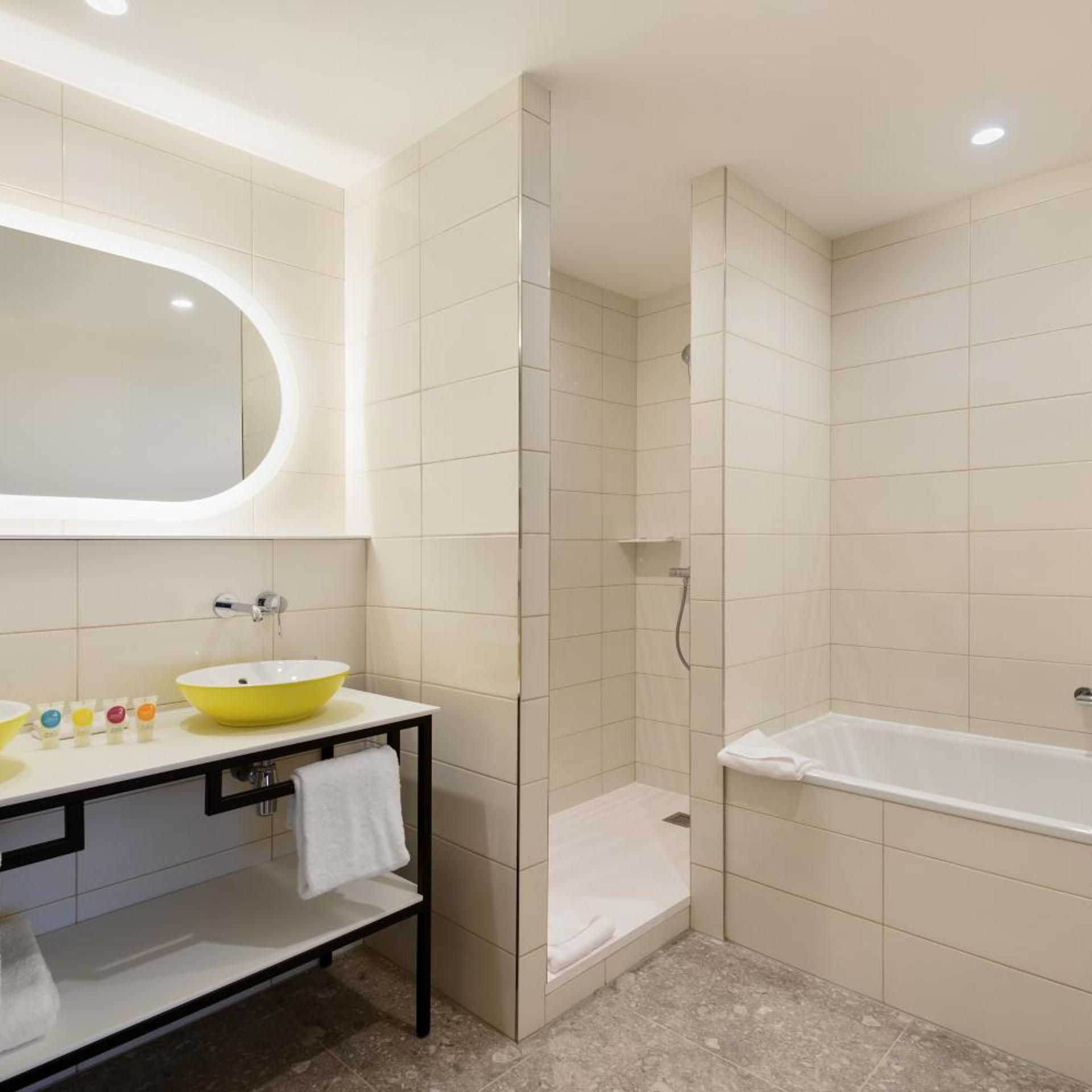 جناح بسرير كينج مع أريكة، Hyatt Place Paris Charles De Gaulle Airport 6/7