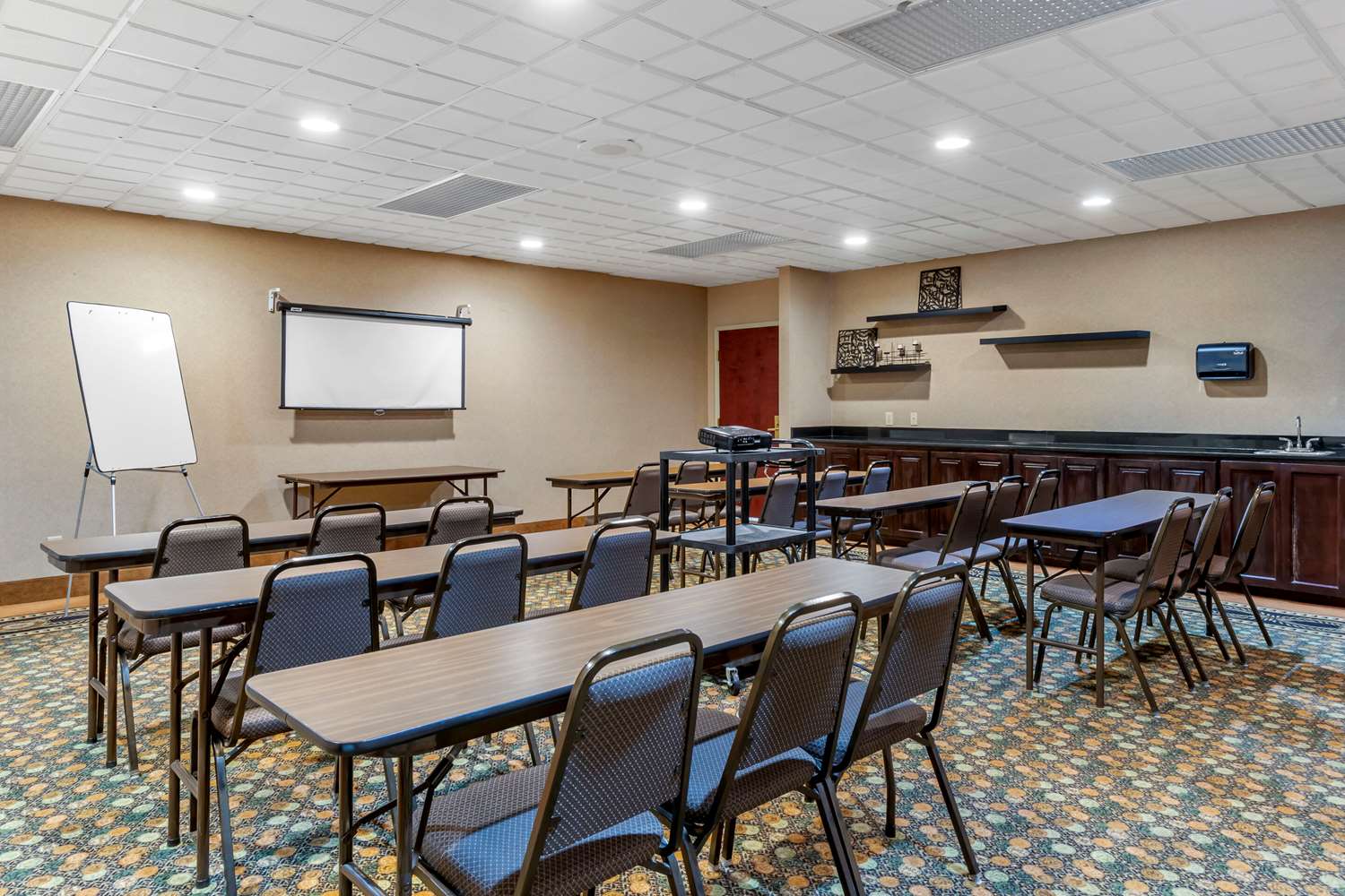 Comfort Inn & Suites Asheboro East 16/20