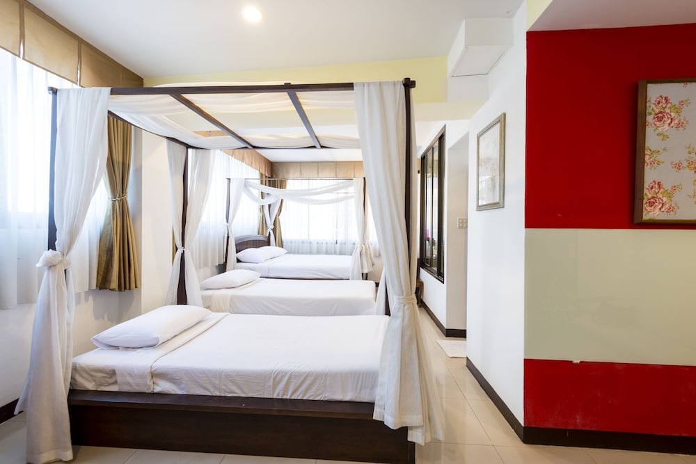 Best House Bangkok 10/50