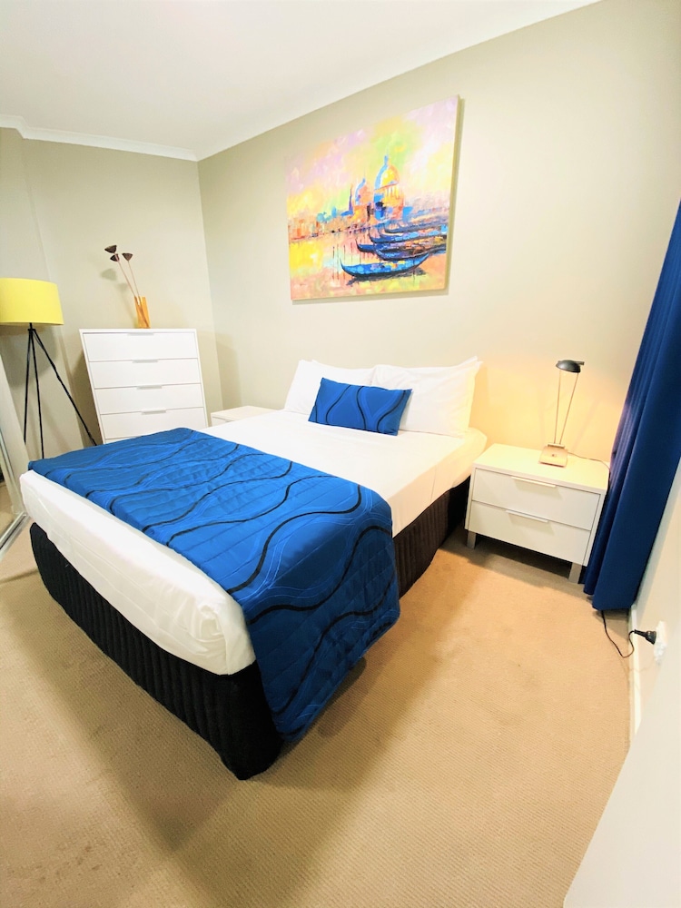 Kirra Beach Apartments 26/78