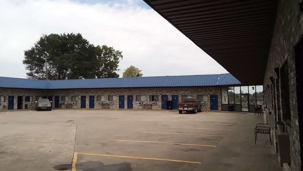 OYO Hotel Waldron AR - Hwy 71 9/52