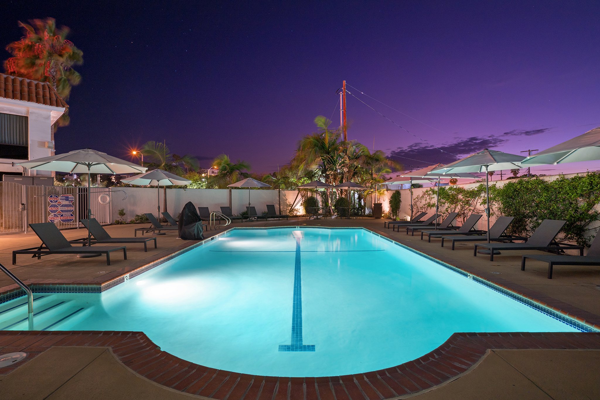 Casablanca Inn 50/71