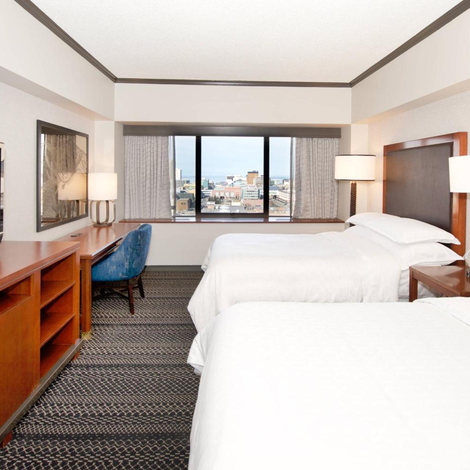 Guest Room, Deluxe, 2 Double Beds, Mountain or Bay View, High Floor