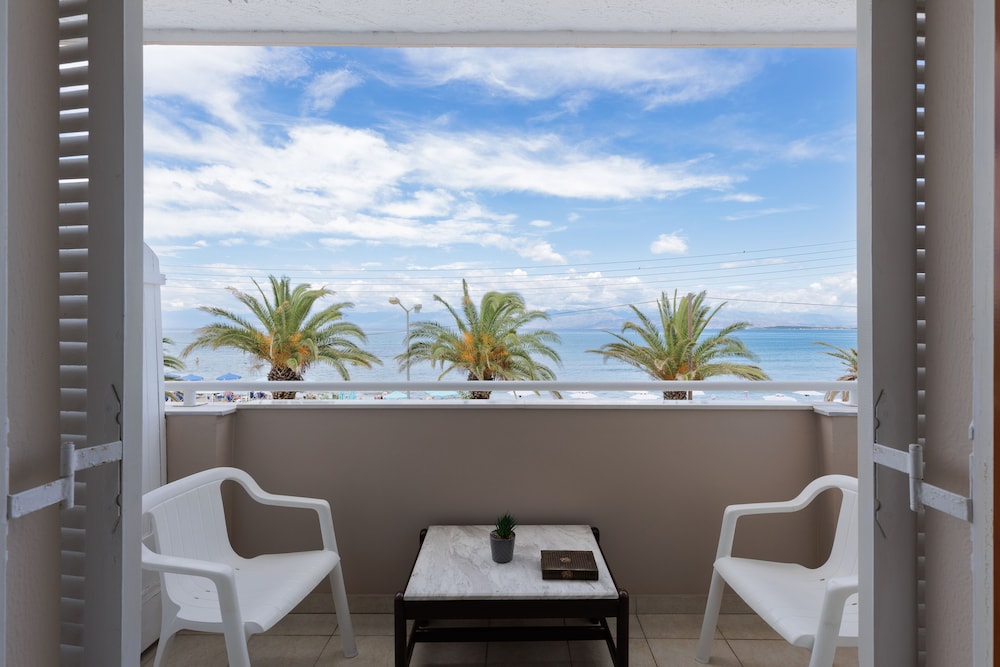 Aphrodite Beach Hotel Corfu 39/49