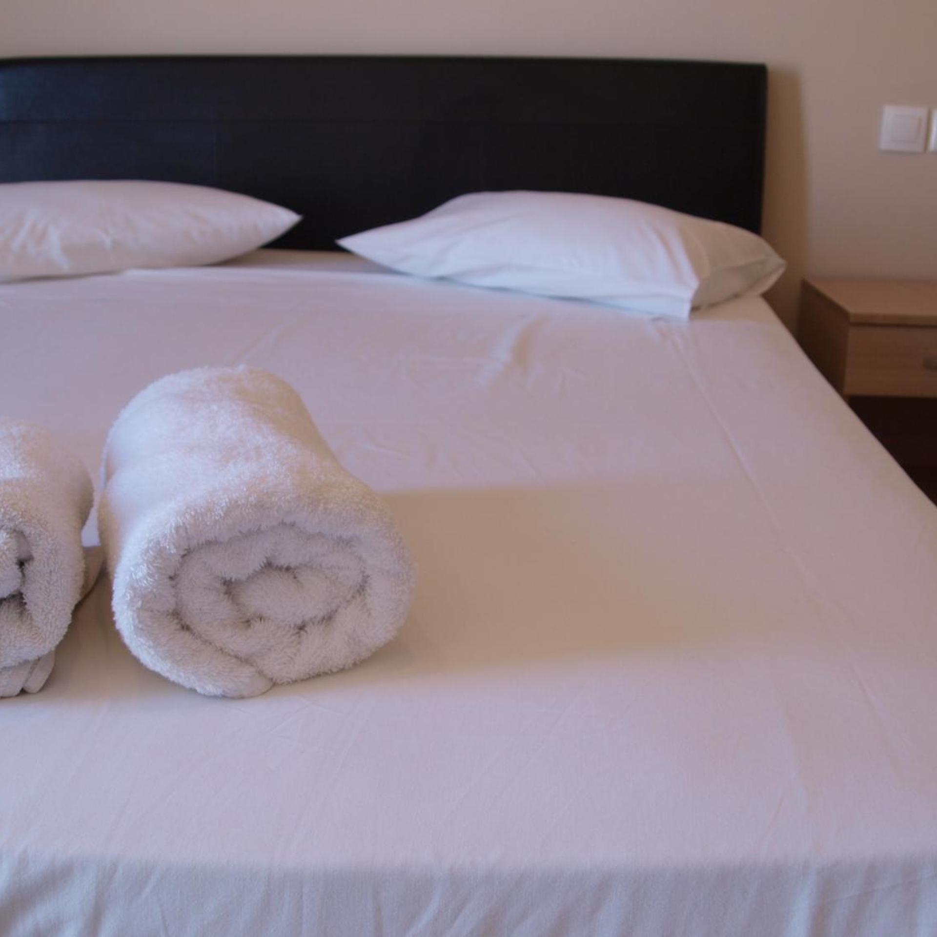 CARINA HOTEL 17/34