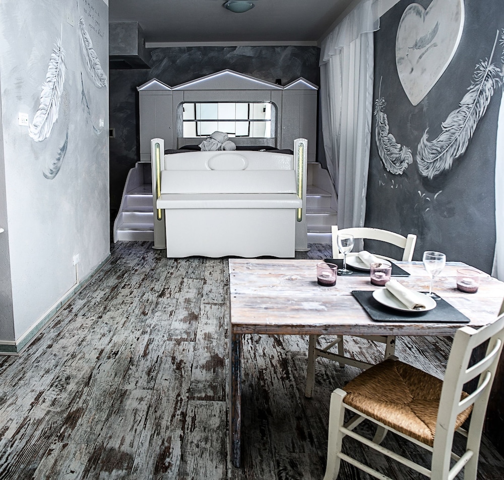 Albergo Butterfly 10/63