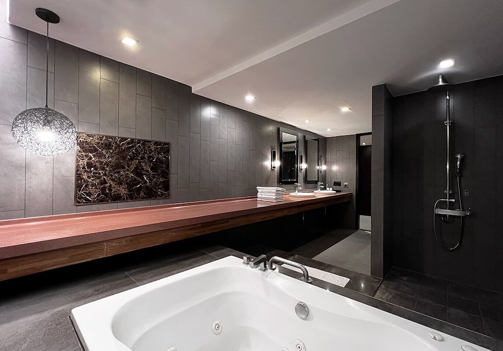 Talmud Hotel Kaohsiung Loveriver 47/50