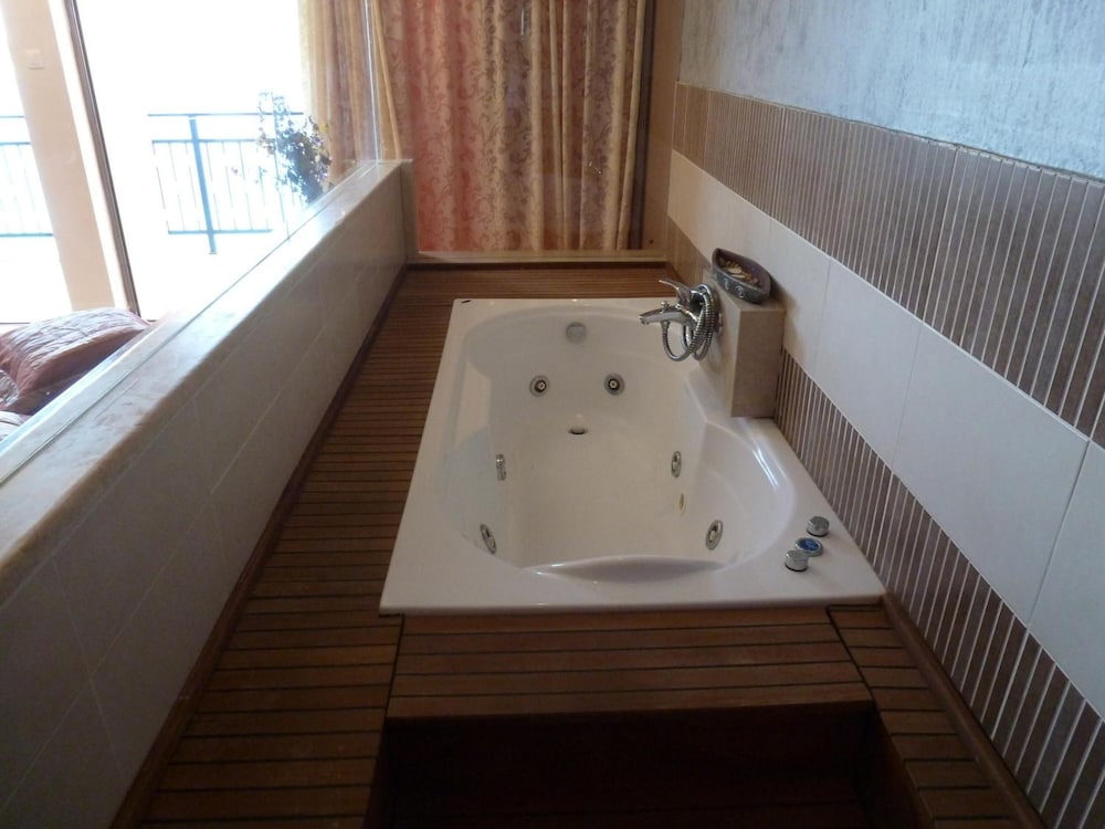 Hotel Plaza 23/58