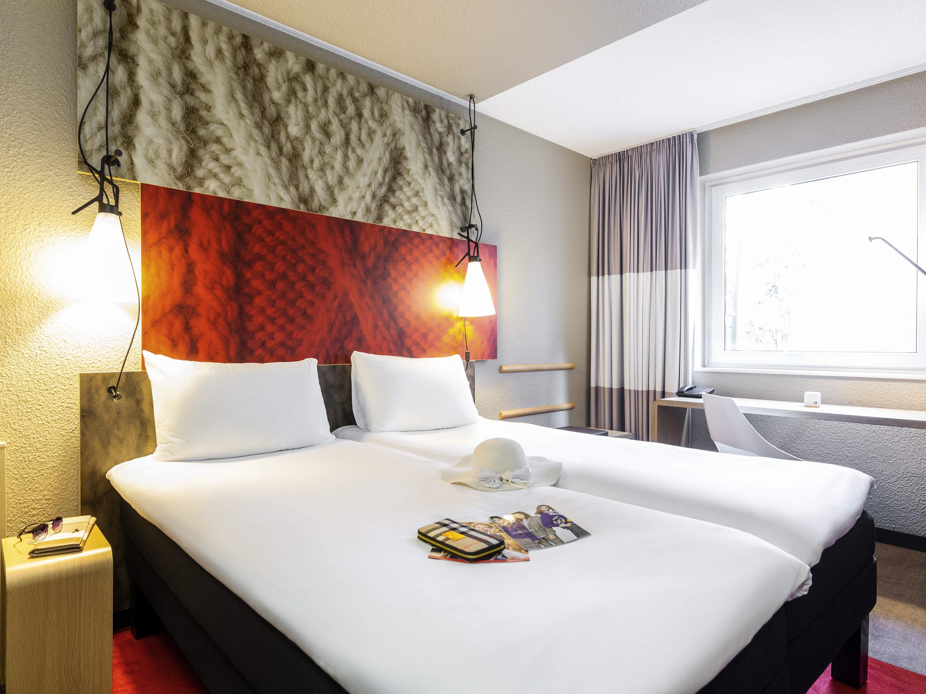 Room, Double Bed