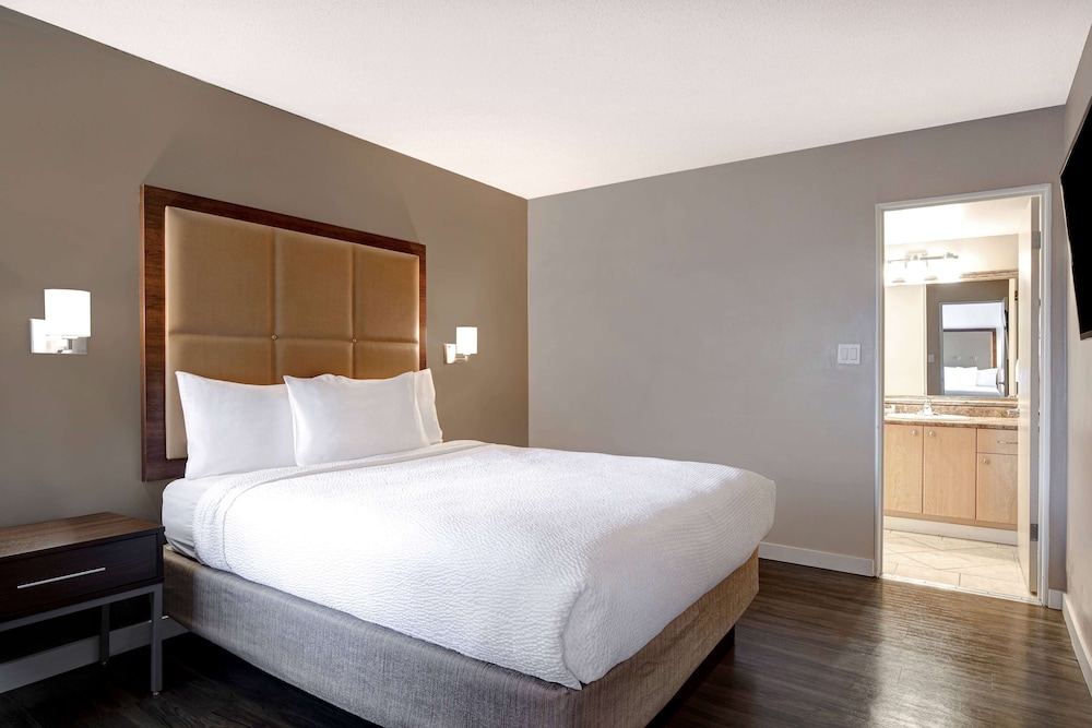 UPGRADE, MULTIPLE BEDS
