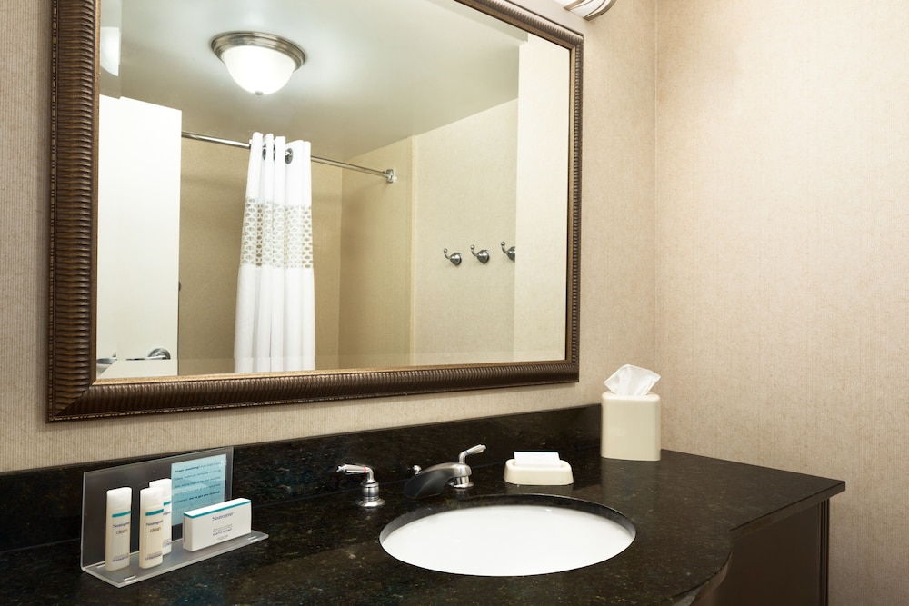 Hampton Inn & Suites Birmingham East Irondale 10/37