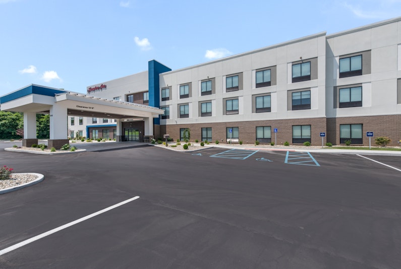 Hampton Inn Niles Mi 13/15