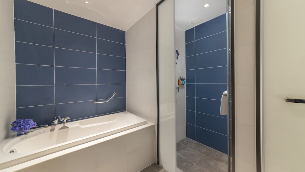 Holiday Inn Express Qiliping 23/75