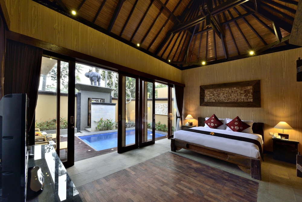 GINO FERUCI VILLA UBUD 6/46
