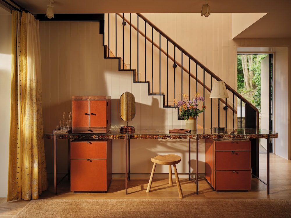 Coworth Park Dorchester Collection 4/77