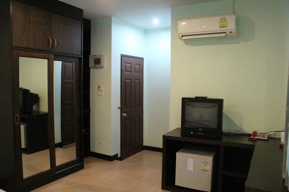 Baan Vor Sumongkol Services Apartment 23/38
