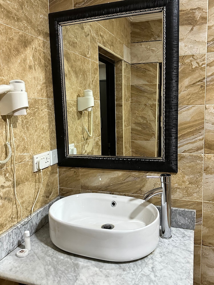 Msquare Hotel 29/31