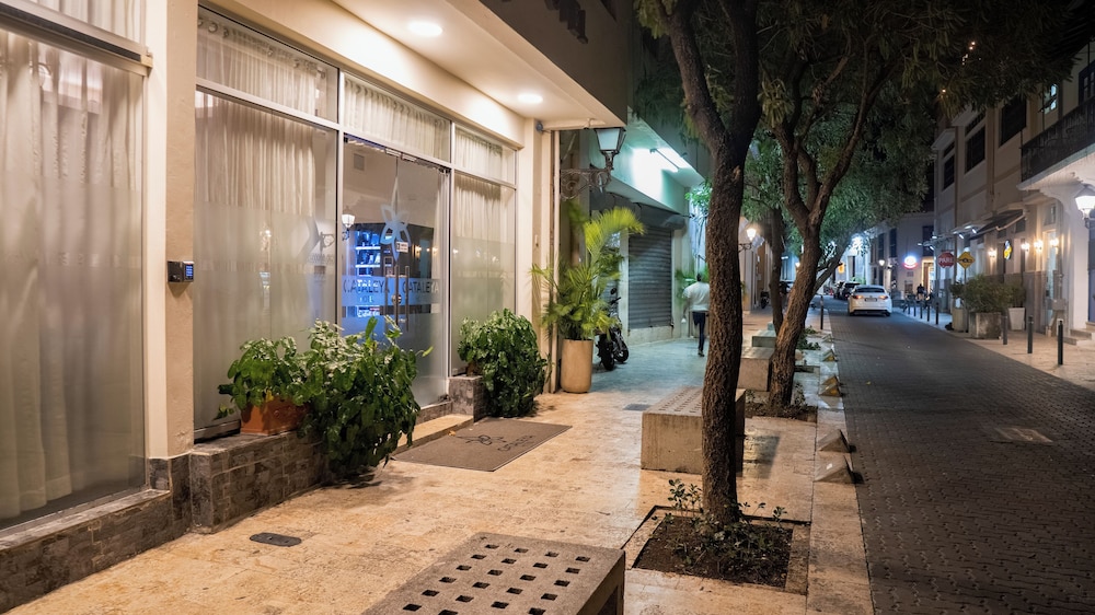 Cataleya Hotel 43/50