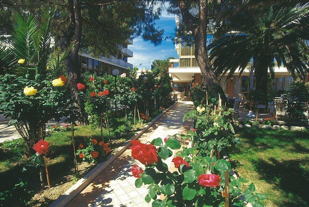 Corallo Hotel 6/57