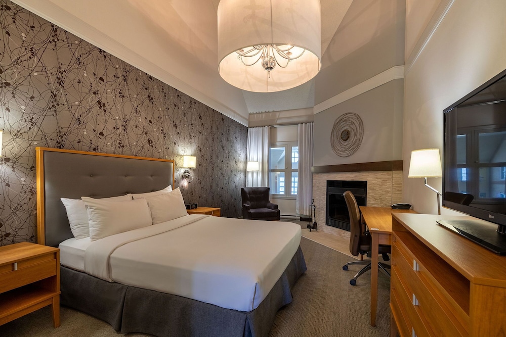 Chateau Bromont 16/38