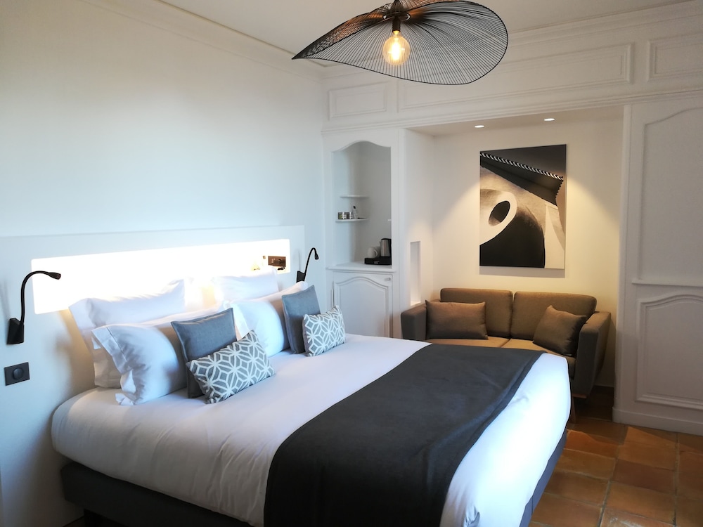 CLASSIC, DOUBLE BED, BALCONY