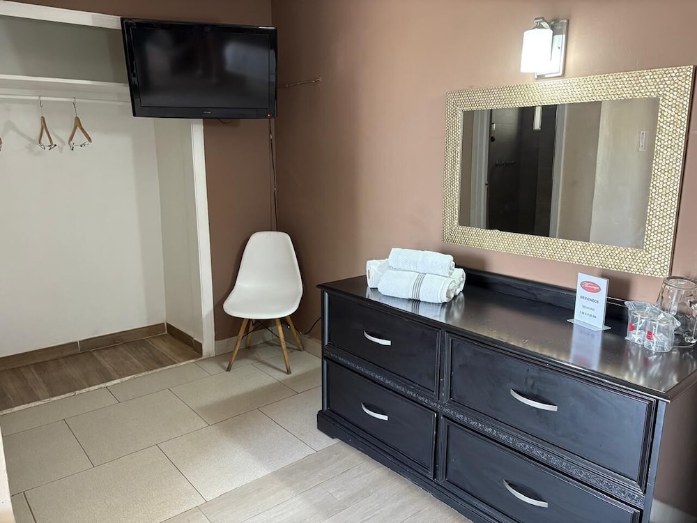 Hotel Flamingo Juarez 30/30