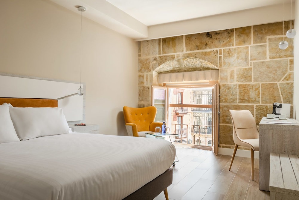 Salamanca Luxury Plaza 8/19