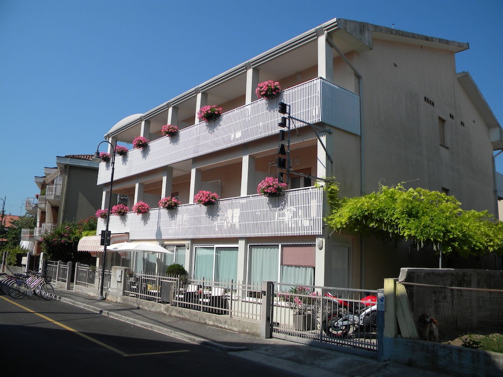 Hotel Eliani 9/47
