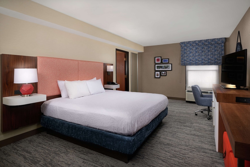 Hampton Inn Youngstown-West/I-80 11/32