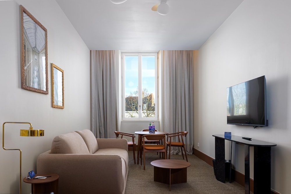 RADISSON BLU HOTEL NANTES 42/68