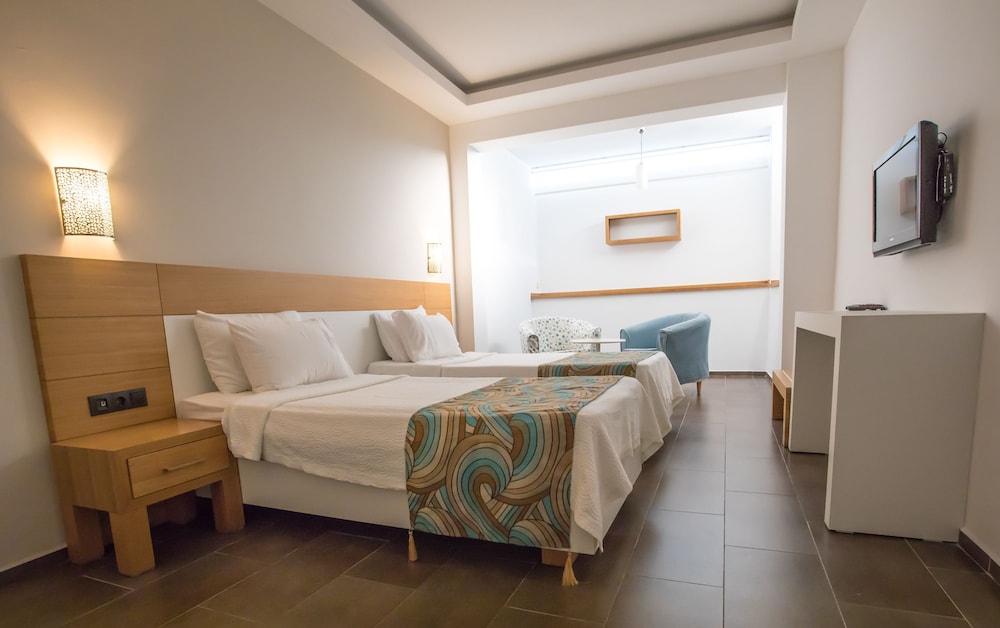 Mozaik Swim Up Hotel and Apartments 11/50