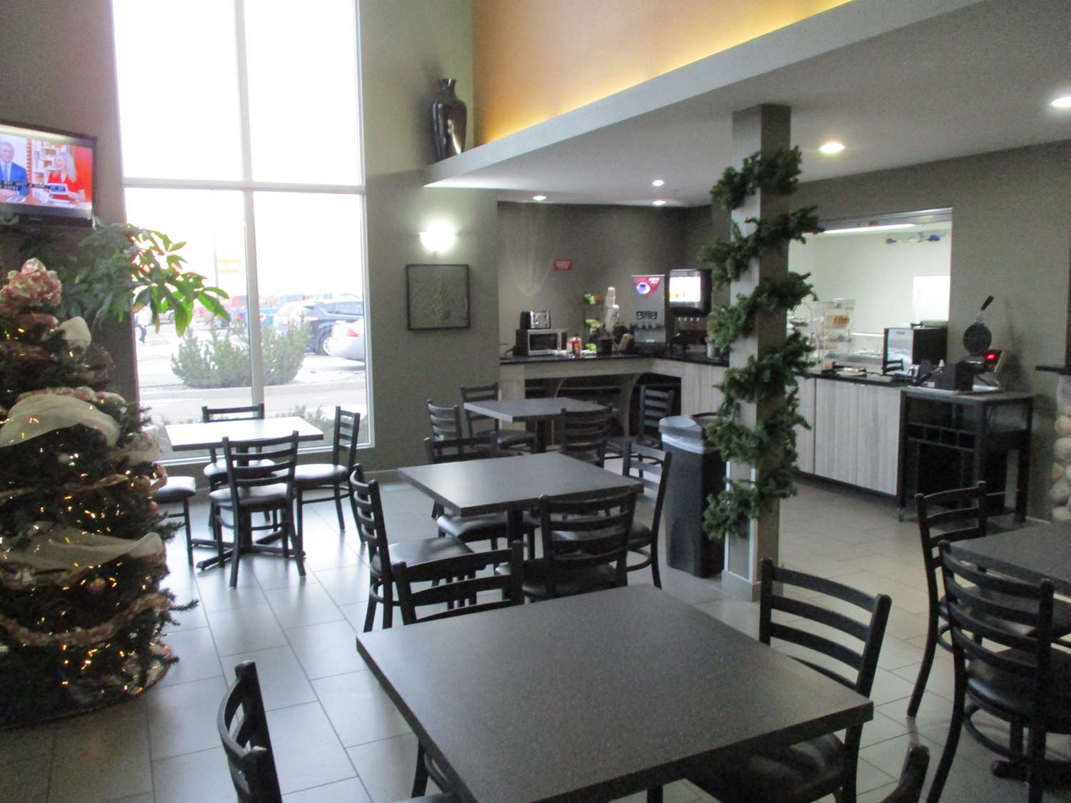 SureStay Plus Hotel By Best Western Lethbridge 12/16