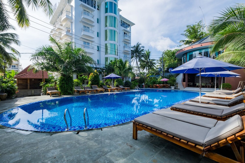 Brenta Phu Quoc Hotel 66/69