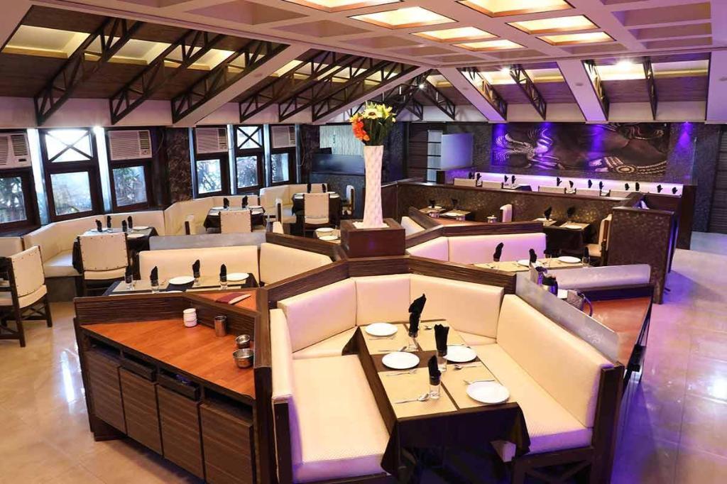 HOTEL JAWAHAR 41/54
