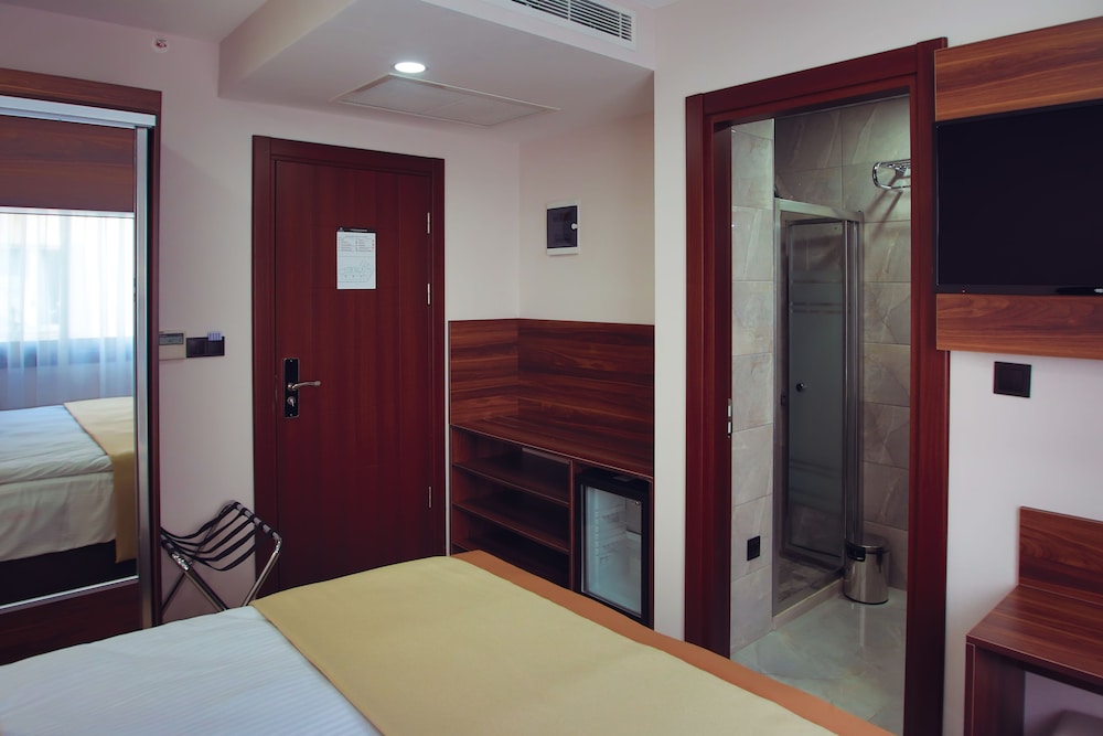 Hotel Paris Prestige 11/20