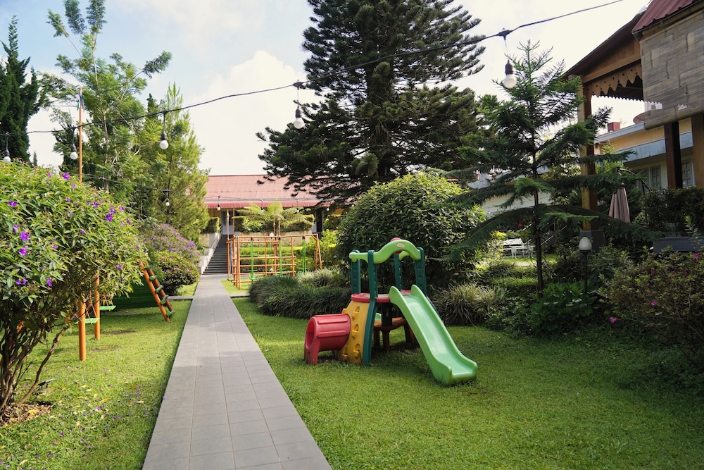 Hotel Indah Palace Tawangmangu 21/48