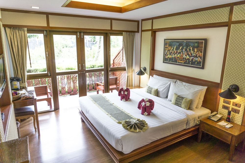 P P Erawan Palms Resort 12/48