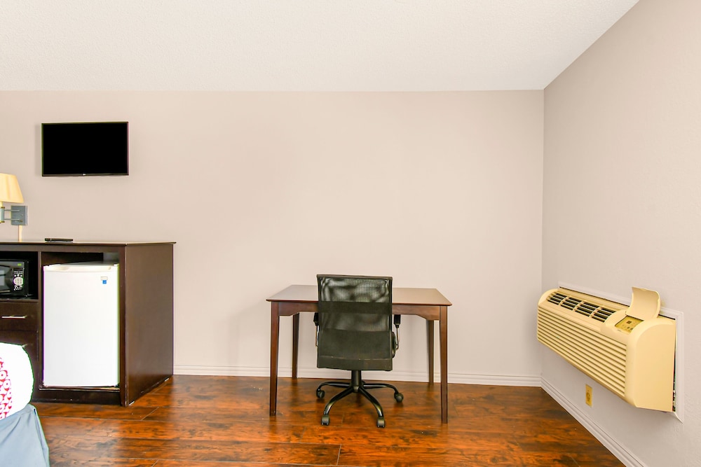 Americas Best Value Inn Irving Dfw Airport South 14/14