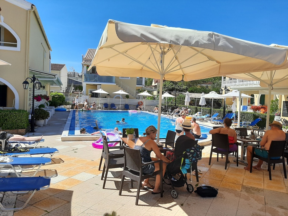 Porto Kassiopi Apartments 32/50