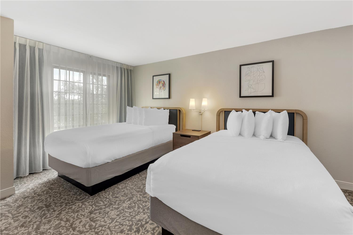 2 BEDROOMS, SUITE, 2 DOUBLE BEDS, BATHTUB, ACCESSIBLE
