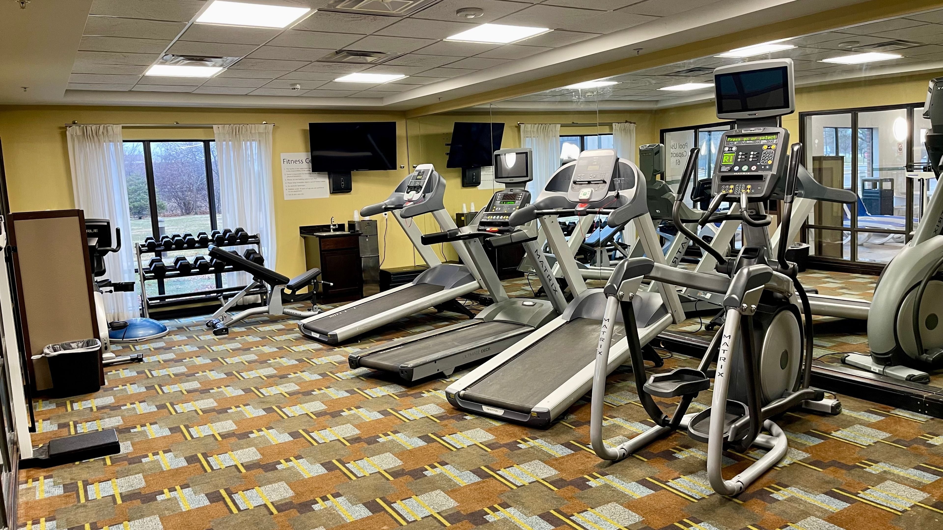Holiday Inn Express Hotel And Suites Detroit North Troy 35/63