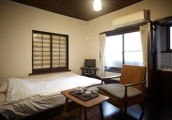 Economy, Single, Large Single Bed